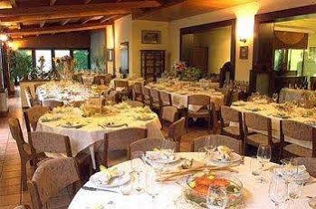 Hotel Ristorante Giordano Cavernago Exterior photo